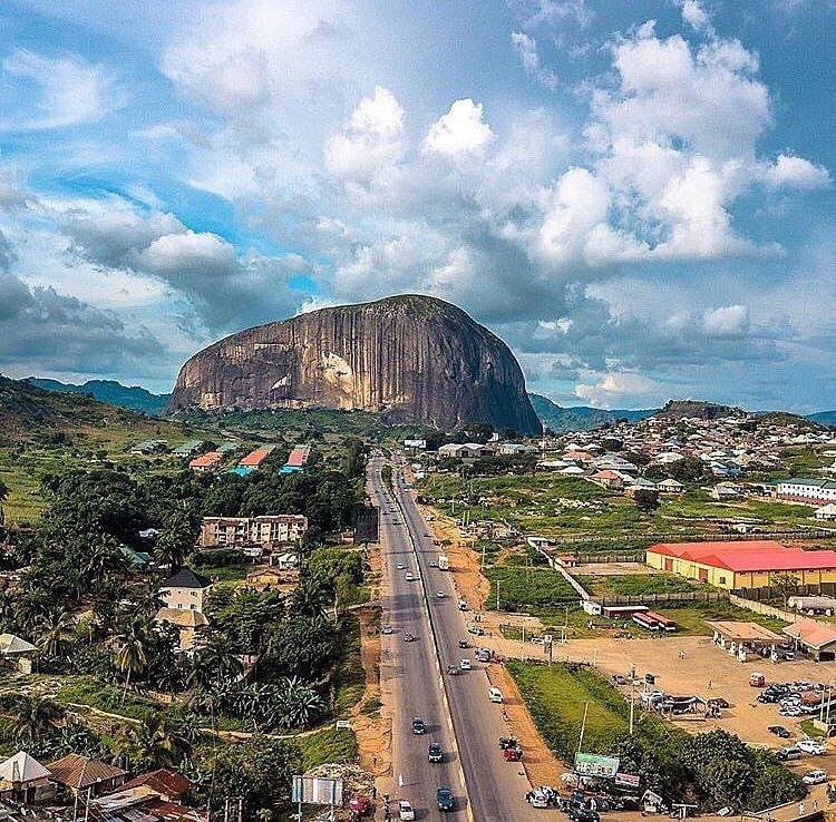 the enigmatic zuma rock exploring the mysteries of nigerias iconic monolith 27770 1