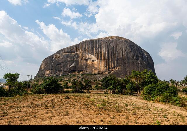 the enigmatic zuma rock exploring the mysteries of nigerias iconic monolith 27770 4